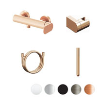 Настенный смеситель для ванны Eleganta EL 032 з душовим набором